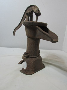 lot 8 image: Water Pump