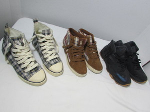 lot 139 image: Boys Shoes