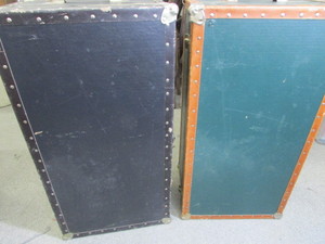 lot 141 image: Seward Trunks