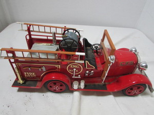 lot 151 image: 1930 Ford Fire Truck Decantor