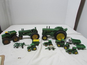 lot 152 image: John Deere Vintage