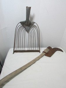 lot 173 image: Vintage Farm Tools