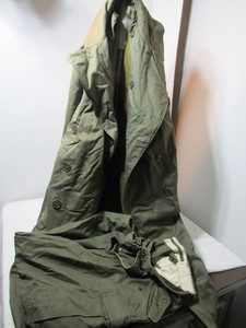lot 181 image: Military Trench Coat Pants