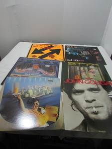 lot 204 image: Vinyl Albums