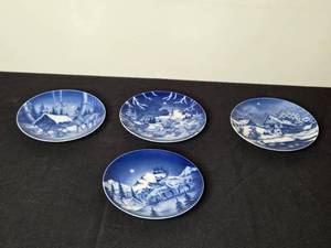 lot 158 image: Set of 4 Bing & Grondahl Christmas Plates 1972-1975