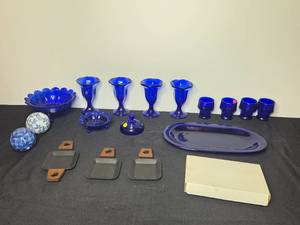 lot 162 image: Collection of Blue Glassware and Decorative Items