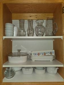 lot 169 image: Collection of Kitchenware Glass Vases and Ceramic Dishes