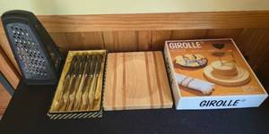 lot 186 image: Complete Kitchen Set Cheese Girolle, Grater, Knife Set with Box