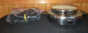 lot 197 image: Montgomery Ward Signature Waffle Maker with Power Cords