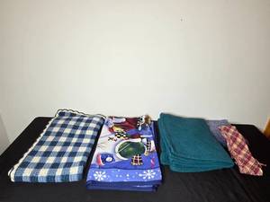 lot 213 image: Collection of Assorted Blankets and Throws