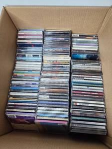 lot 226 image: Large Collection of Music CDs Assorted Artists and Genres
