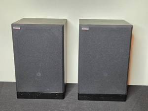 lot 228 image: Pair of Pinnacle PN 6 Vintage 8 Ohm Speakers