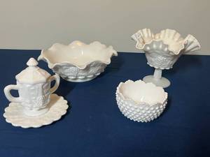 lot 307 image: Vintage Milk Glass Collection - Set of 4 Pieces