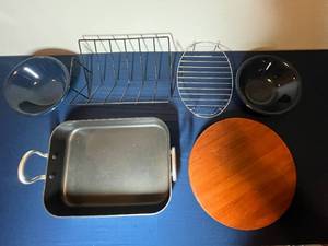 lot 332 image: Assorted Kitchenware Set with Dolphin Teakwood Lazy Susan