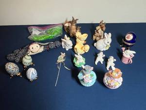 lot 334 image: Collection of Decorative Bunny and Egg Figurines