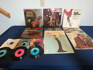 lot 361 image: Collection of Assorted Vinyl Records Including Glen Campbell and Henry Mancini
