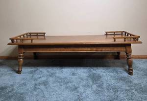 lot 433 image: Vintage Wooden Low Coffee Table with Spindle Railing