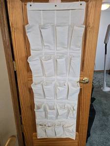 lot 445 image: Over-the-Door Hanging Shoe Organizer with Pockets