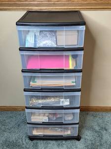 lot 493 image: 5-Drawer Plastic Storage Cart with Craft Supplies