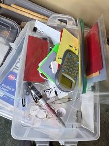 lot 495A image: Lot of Various StationaryOfficeCraft Supplies