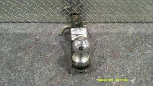 lot 49 image: Trailer Hitch