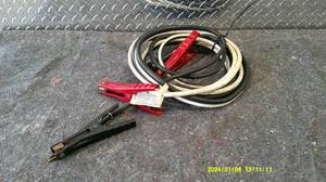 lot 58 image: Black and White Heavy Duty Jumper Cables