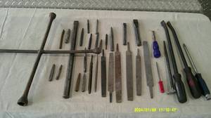 lot 85 image: Lot of Nails, Chisels, Screwdrivers