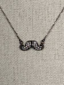 lot 7B image: Sterling Silver 925 Mustache Pendant Necklace