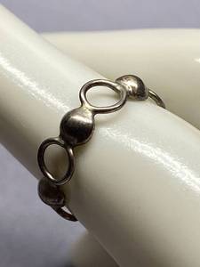 lot 44B image: Sterling Silver 925 Minimalist Circular Link Ring Adjustable
