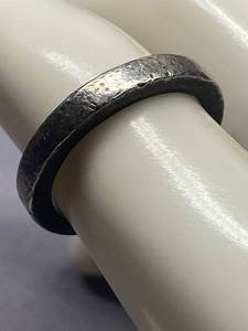 lot 56B image: Vintage Sterling Silver 925 Textured Band Ring Size 8