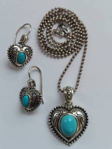lot 8X image: Sterling Silver Heart Shaped Necklace and Earrings Jewelry Set