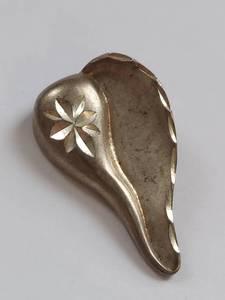 lot 91X image: Sterling Silver Abstract Sea Shell Pendant