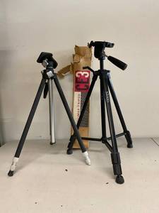 lot 26E image: Kalimar CE-3 & 5200D Camera Tripod Set