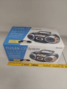 lot 23K image: Emerson Portable CD System PD9814 New Boxed