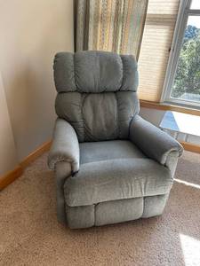 La-Z-Boy Recliner with Massage and Recline Controls