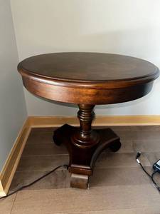 lot 9L image: Round Wooden Pedestal Side Table