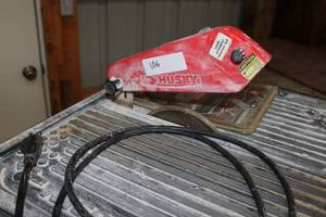 lot 106 image: Tile Saw and Tile