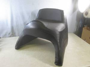 lot 15 image: (CS) Kimpex SeatJack Seat Base...