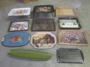lot 45 image: (EW6) Assorted Serving Trays Lap Tr...