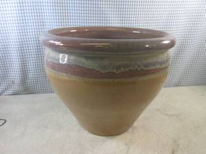 lot 136 image: (BS) Large Glazed Planter 12 H x 1...