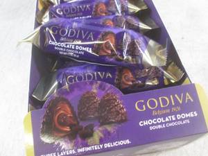 lot 161 image: (B-1) 12 Godiva Belgium 1926 3pc Do...