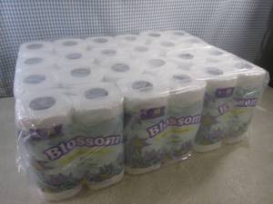 lot 165 image: (EW5) 48 Rolls of 2-Ply Bathroom Ti...
