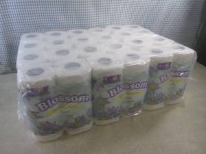 lot 166 image: (EW3) 48 Rolls of 2-Ply Bathroom Ti...