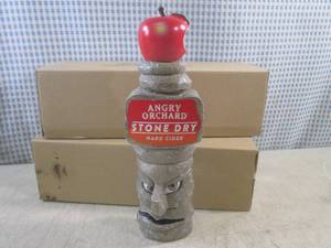 lot 194 image: (CSB) 2 Angry Orchard Stone Dry Har...
