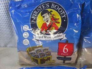 lot 228 image: (C-1) 4 - 6-Pack Lunch Bag Size Age...