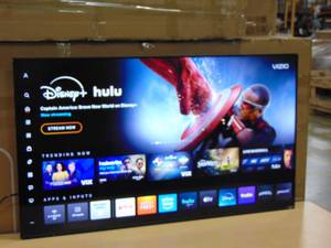 lot 18 image: VIZIO 43 Class 4K LED HDR Smart TV (V4K43M) Scratch
