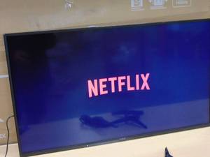 lot 26 image: VIZIO D-Series 40 1080p Class Smart TV - D40f-G9