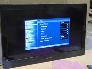 lot 33 image: EMERSON LC401EM2F 40 Class Lcd 1080p 60hz Hdtv No Stand