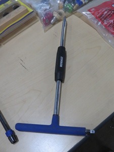 Central Machinery Manual Metal ShrinkerStretcher Combo Kit - Model 95062