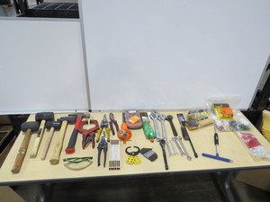 lot 64 image: Mixed Lot of Hand Tools